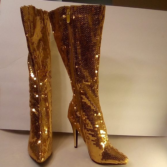 Ellie Shoes - Ellie woman boots size 8 pre-owned gold